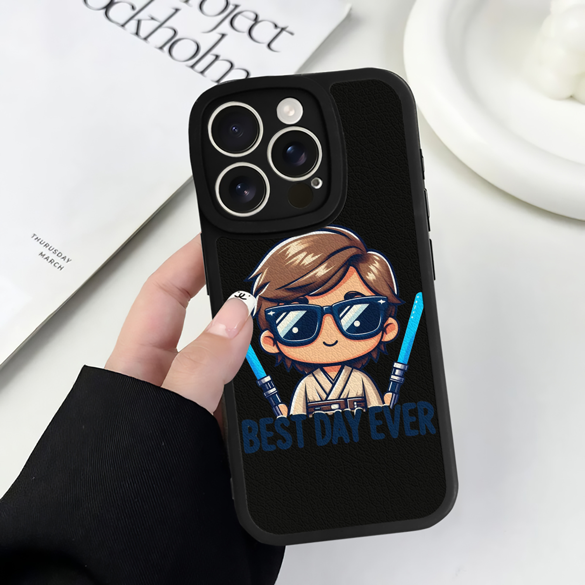 （画像用） スター・ウォーズ Star Wars 【iPhone 16シリーズ対応】シリコンスマホケース（レザー調） 材質：シリコン